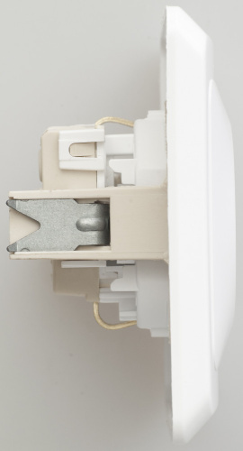 Розетка с/у Этюд 1м с/з с з/ш белый IP20 16А (упак-20шт) SchE                                         фото 4                    